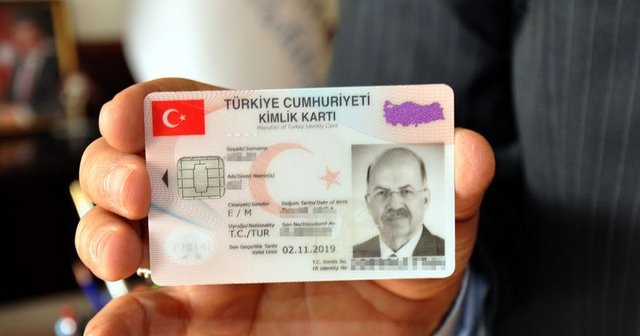 Yeni kimlik kartını kaybeden 30 lira ödeyecek