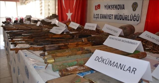 Yüksekova&#039;da toprağa gömülü mühimmat ele geçirildi