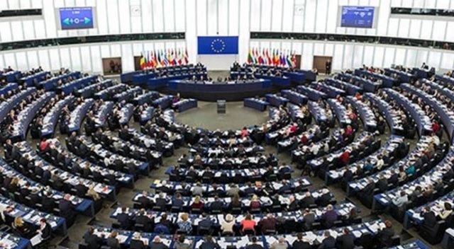 AP'den dikkat çeken 'referandum' kararı
