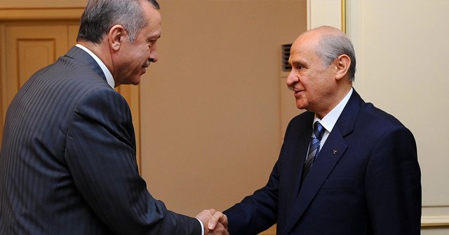 Bahçeli: Cumhurbaşkanı yalnız değil, Avrupa&#039;ya beraber gidebiliriz