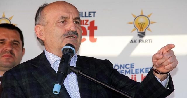 Bakan Müezzinoğlu: Yaptıkları yanlışlıklar demokrasi adına onlara yakışmıyor