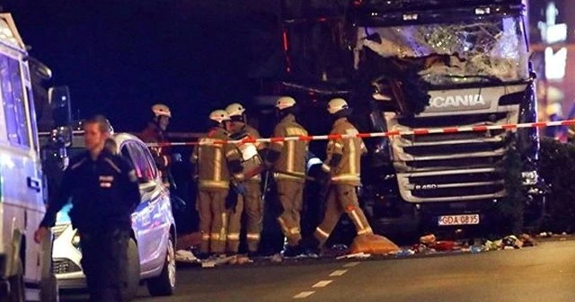 Berlin saldırganı ile bağlantılı 3 kişi İstanbul'da yakalandı