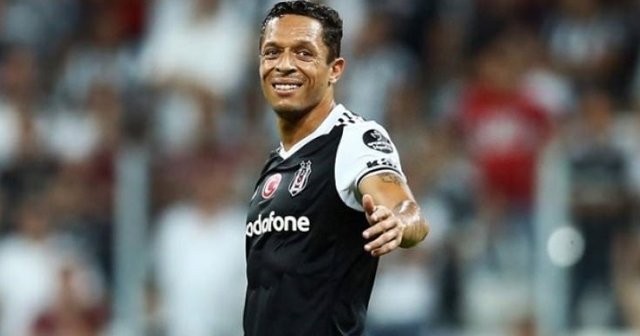 Beşiktaş&#039;ta sakatlık şoku!