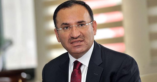 Bozdağ, AK Parti&#039;li Yıldırım&#039;ın kitabına ön söz yazdı