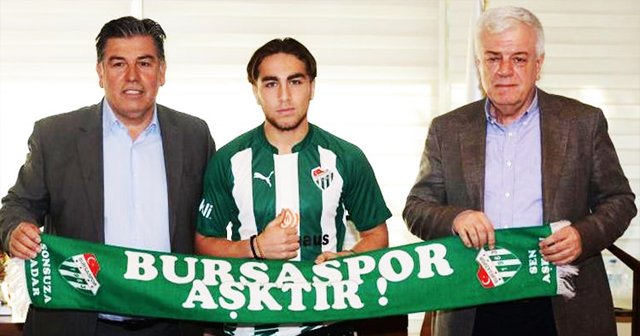 Bursaspor&#039;dan Fenerbahçe&#039;ye transfer çalımı