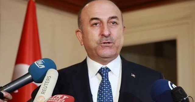 Hollanda Çavuşoğlu&#039;nun uçuşunu iptal etti!