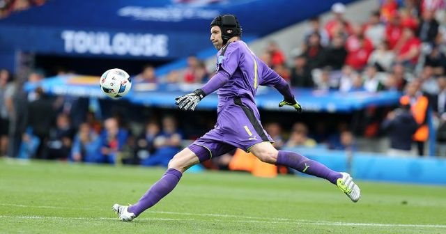 Cech, Çekya&#039;da 9. kez yılın futbolcusu seçildi
