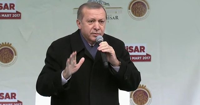 Cumhurbaşkanı Erdoğan: Faşizmin ruhu Avrupa sokaklarında kol geziyor