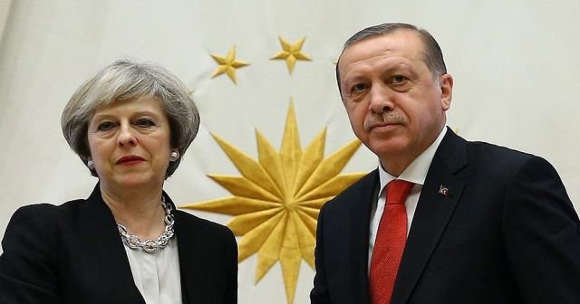 Cumhurbaşkanı Erdoğan, Theresa May ile telefonda görüştü