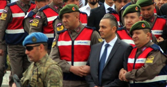 Darbeci pilot itiraf etti: Erdoğan&#039;ın İstanbul&#039;a indiği mesaj olarak geldi