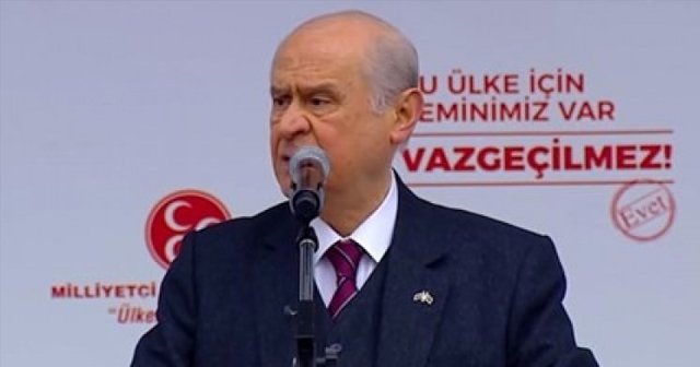 Devlet Bahçeli, ilk &#039;evet&#039; mitingini yaptı