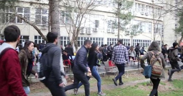 Dicle Üniversitesi&#039;nde Nevruz gerginliği: 16 öğrenci gözaltında