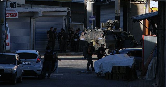 Diyarbakır&#039;da terör operasyonu: 19 gözaltı