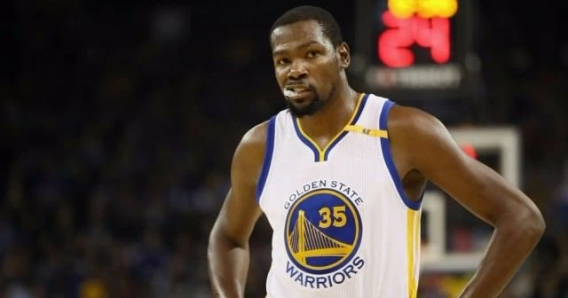 Durant'ten Golden State Warriors'a kötü haber