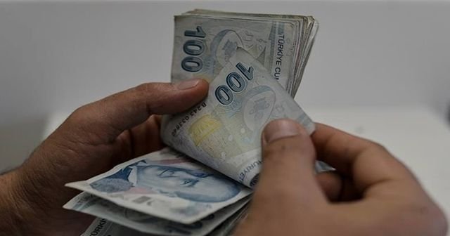 Emeklilere ödemeler başladı! Bakan bankaları uyardı