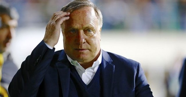 Fenerbahçe Teknik Direktörü Advocaat: Sezon sonunda ayrılma kararı aldım