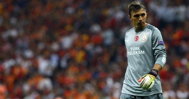 Fernando Muslera Galatasaray tarihine geçti