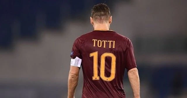 Francesco Totti'ye 6 yıllık sözleşme