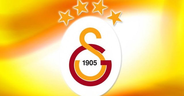 Galatasaray&#039;da 4 istifa birden geldi