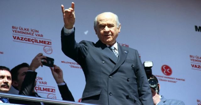 Hayır çıkarsa istifa edecek mi? Bahçeli&#039;den cevap geldi