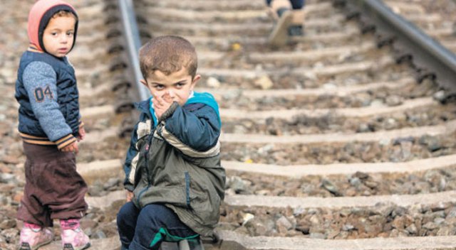 İtalya çocuk göçmenler için yasa çıkardı