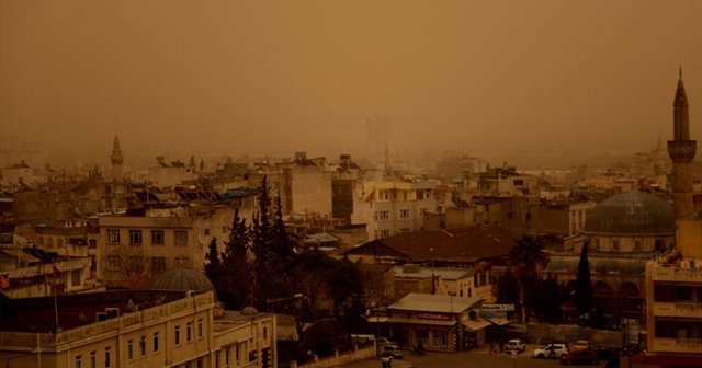 Kilis&#039;i toz kapladı