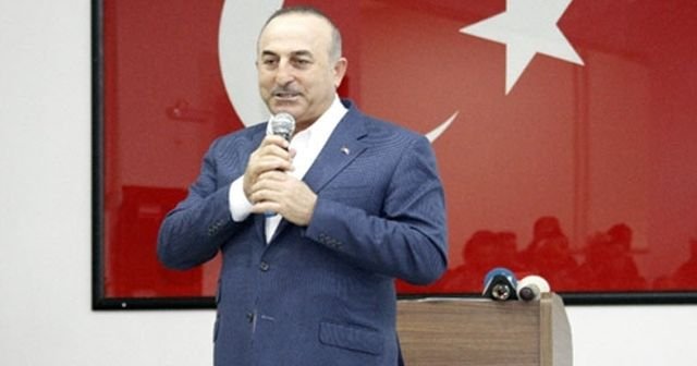 Mevlüt Çavuşoğlu: Hollanda uçuş iznini iptal ile tehdit etti