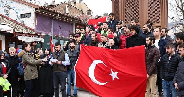 Saraybosna&#039;da Hollanda&#039;nın skandal tavrına tepki