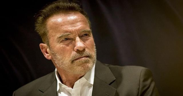 Schwarzenegger, Trump bağlantılı televizyon programından ayrılıyor