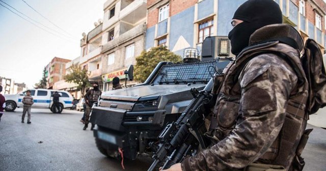 Şırnak&#039;ta PKK/KCK operasyonu: 40 gözaltı