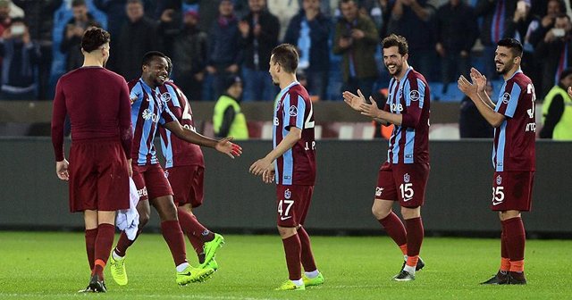 Trabzonspor Ege&#039;de ilk peşinde