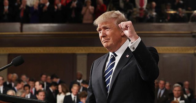 Trump 2005&#039;te 38 milyon dolar vergi ödemiş