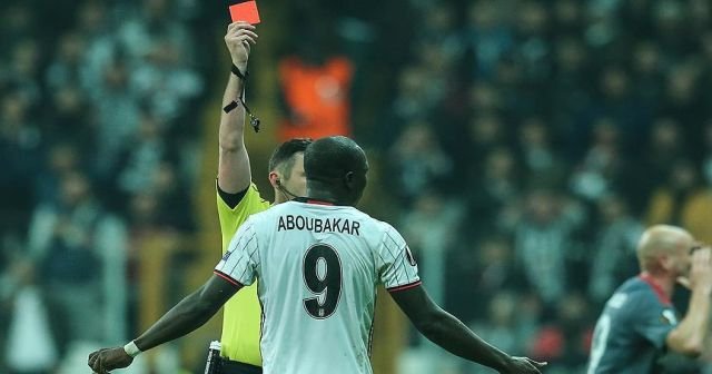 UEFA&#039;dan Aboubakar&#039;a 3 maç ceza