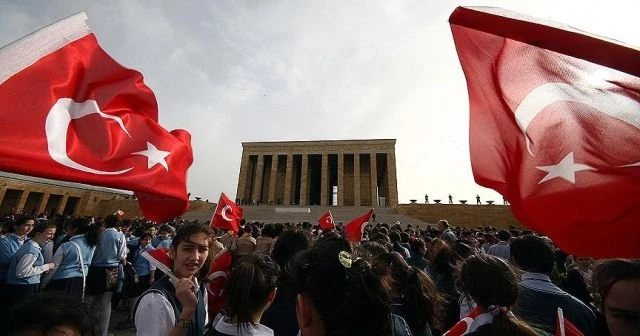 23 Nisan coşkuyla kutlanıyor