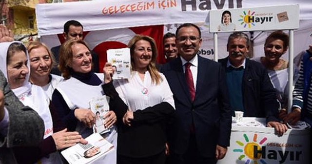 Adalet Bakanı Bozdağ &#039;Hayır&#039; çadırında