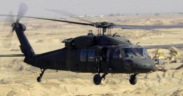 Arabistan'da helikopter düştü, 12 ölü