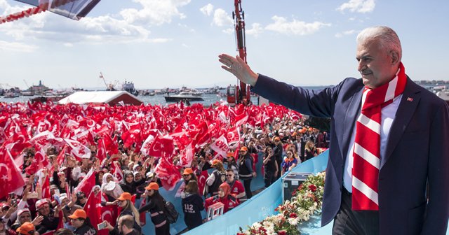 Başbakan İzmir&#039;e müjdeyi verdi: Engelleseler de yapacağız