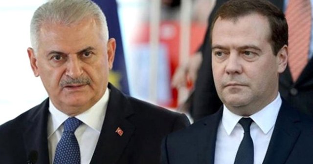 Başbakan Yıldırım, Rusya Başbakanı Medvedev'i arayarak başsağlığı diledi