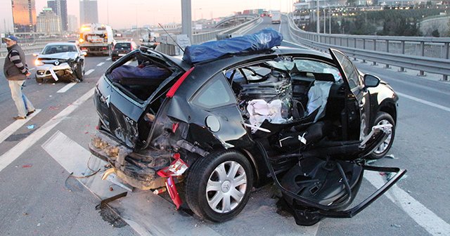 Basın Ekspres’te feci kaza: 1 ölü, 1 yaralı