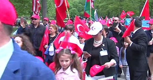 Beyaz Saray önünde başladı: 5 bin Türk katıldı