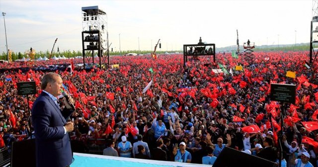 Cumhurbaşkanı Erdoğan Yenikapı&#039;da halka hitap etti