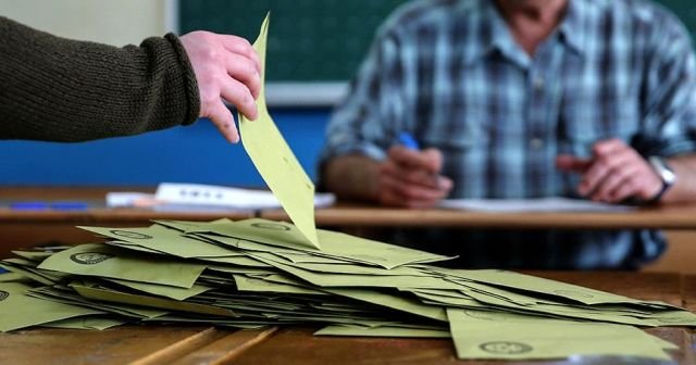 Doğu ve Güneydoğu&#039;da HDP&#039;nin oyu eridi