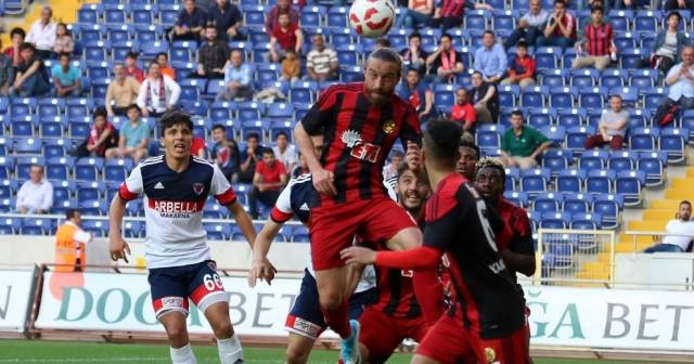 Eskişehirspor deplasmanda coştu