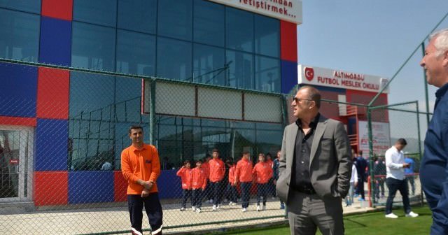 Fatih Terim&#039;den Altınordu&#039;ya övgü