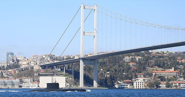 İstanbul Boğazı gemi geçişlerine açıldı