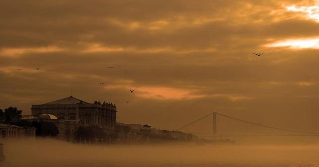 İstanbul Boğazı gemi geçişlerine kapatıldı