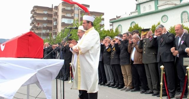 İzmir şehidini uğurladı