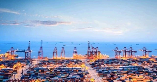 Küresel ticaret yüzde 2.4 büyüyecek