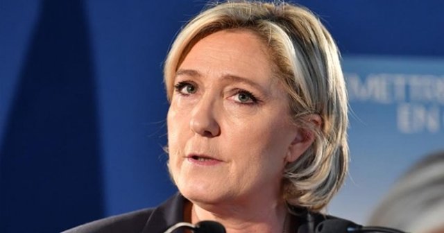 Le Pen&#039;den &#039;euro öldü&#039; açıklaması