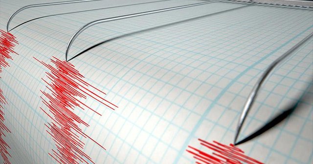 Manisa&#039;da 4 büyüklüğünde deprem